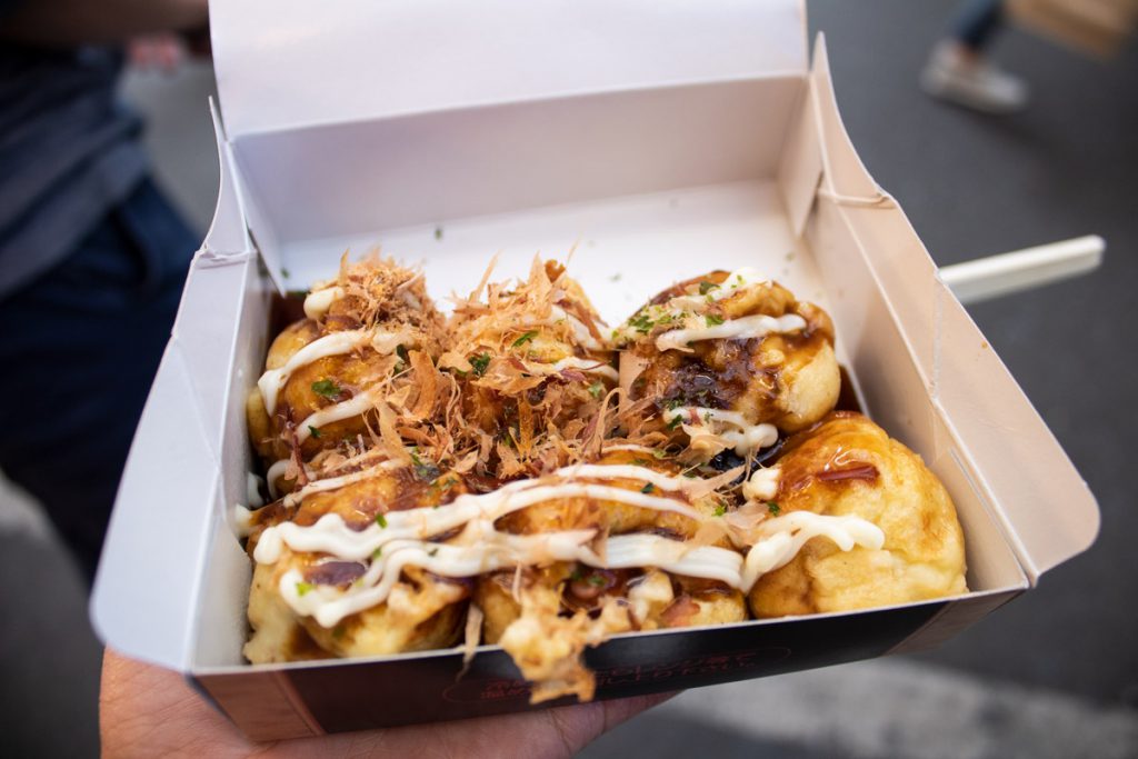 50 souvenirs du Japon - Manger des takoyaki