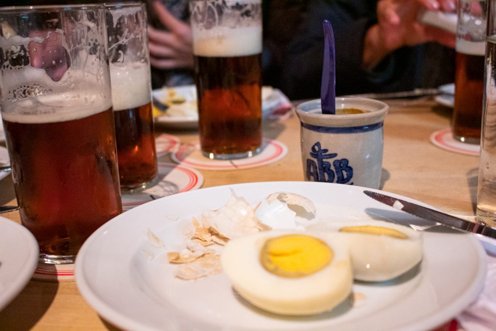 Visite culinaire de Düsseldorf - Soleier, moutarde et altbier