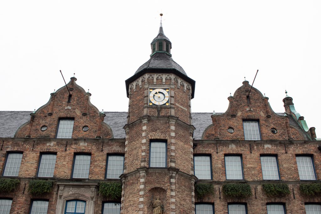 Visiter Düsseldorf - Hôtel de ville Rathaus